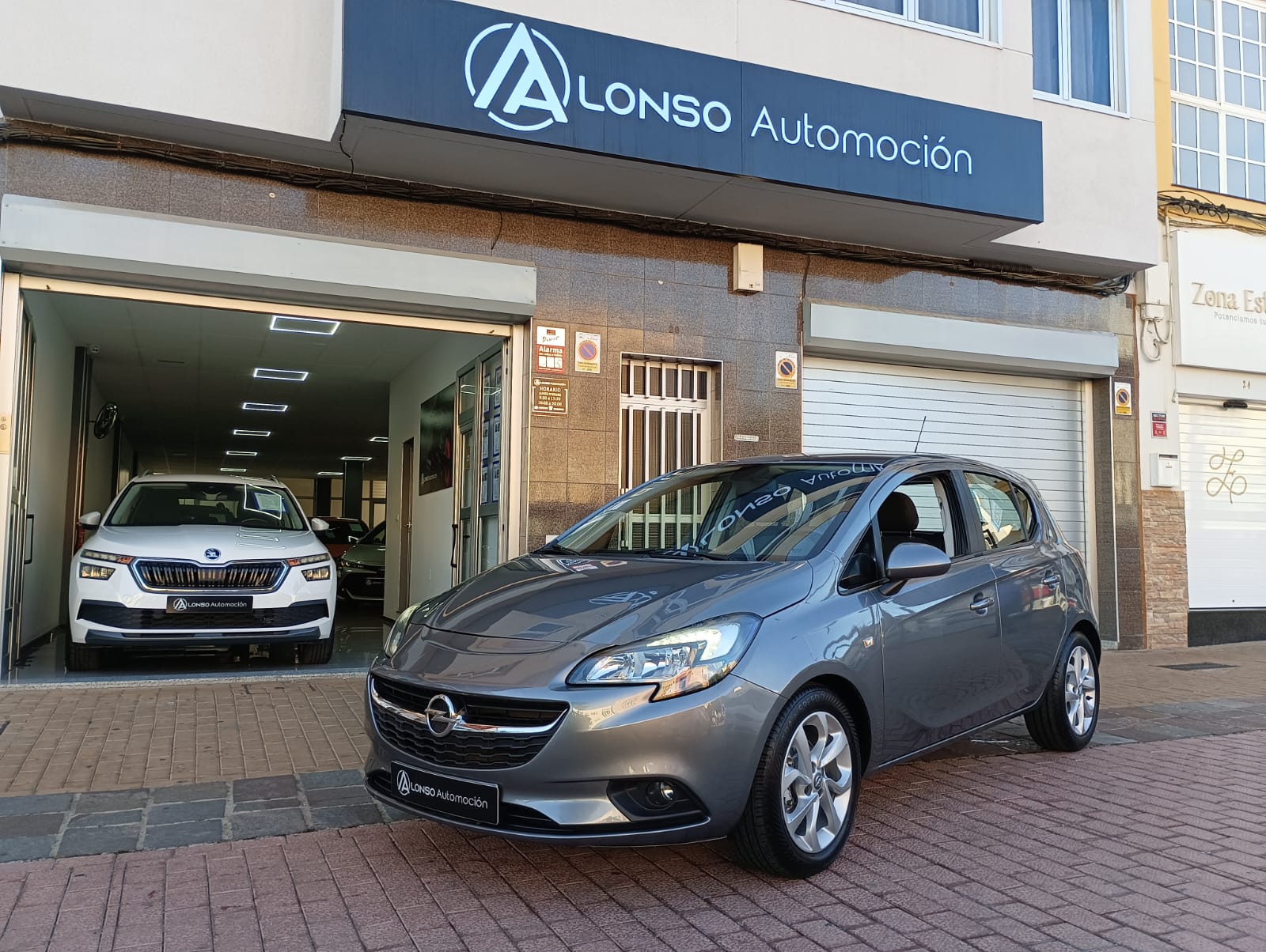 OPEL - Corsa