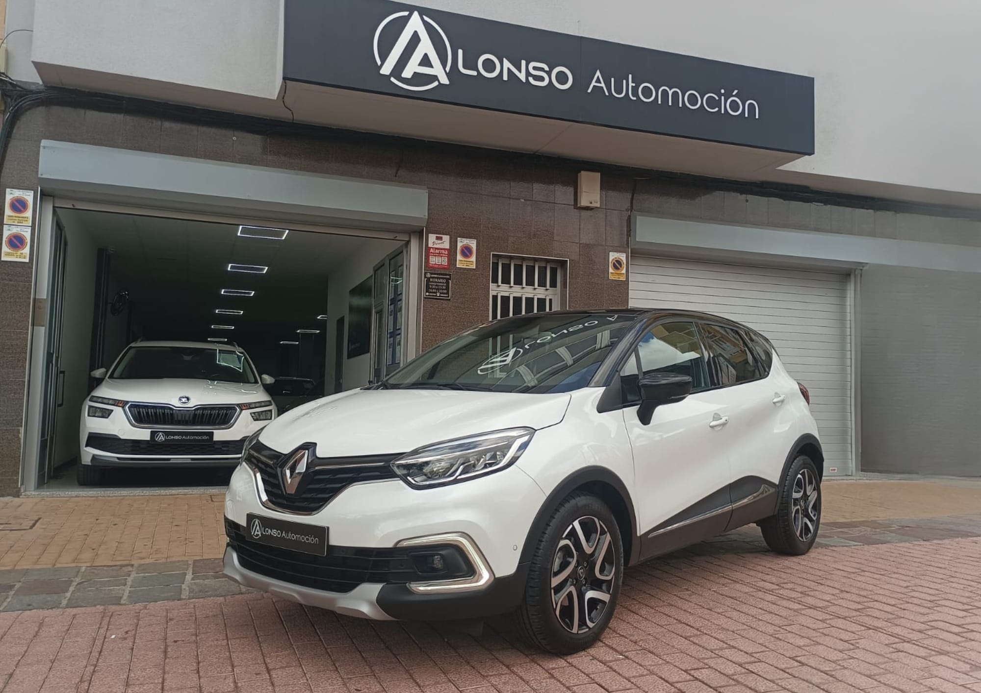 RENAULT - Captur Zen