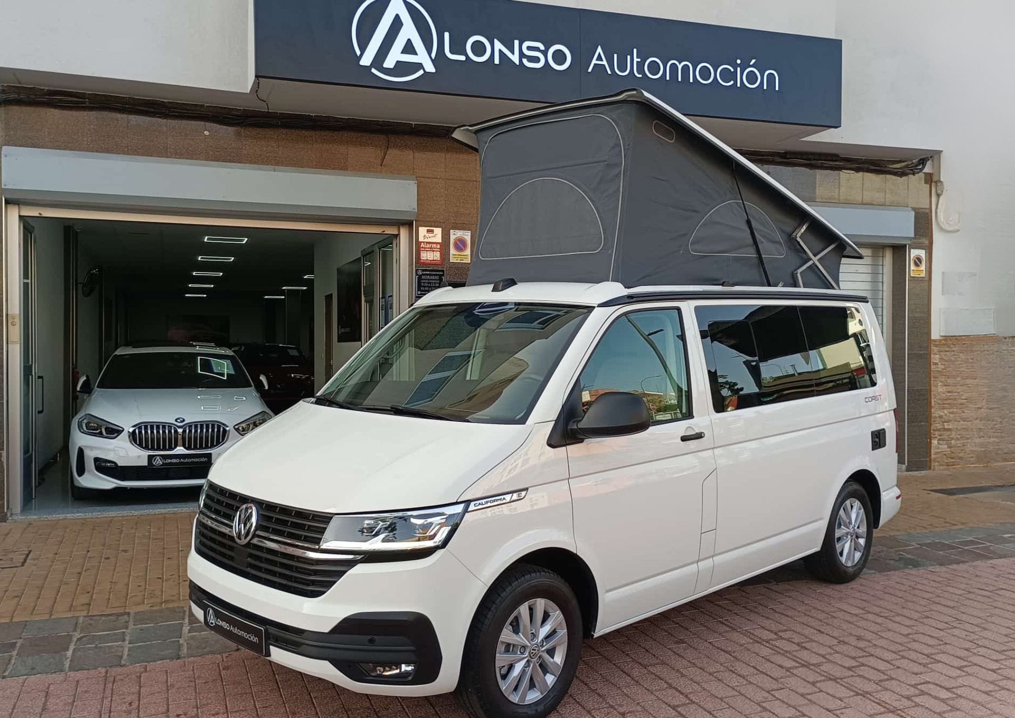 VOLKSWAGEN- CALIFORNIA