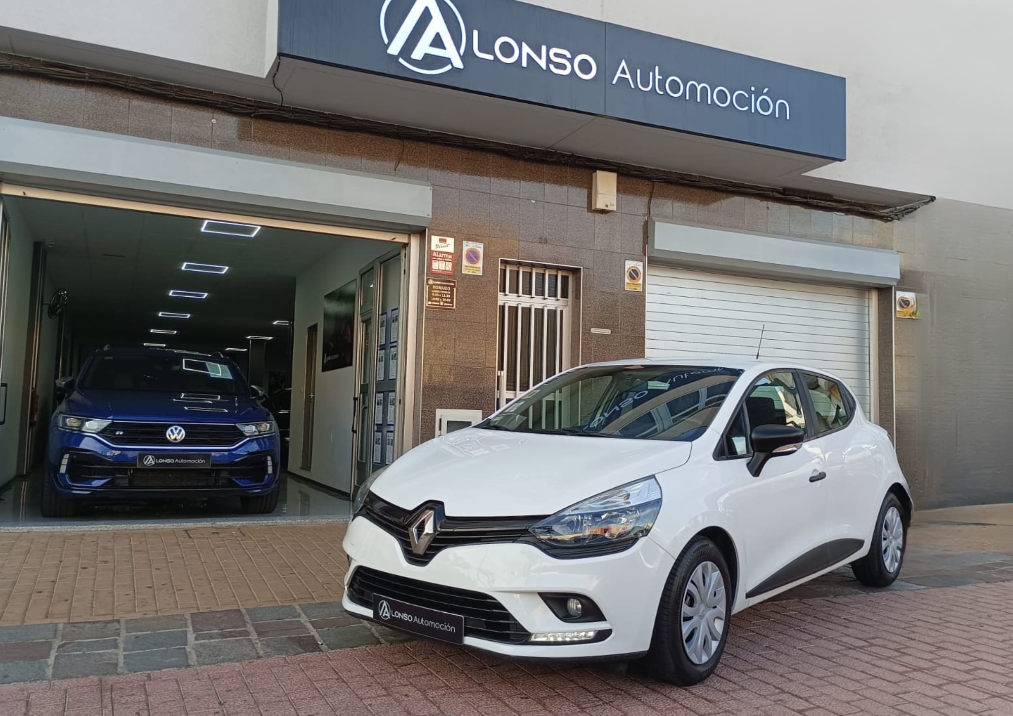 RENAULT- CLIO 1.5 DCI