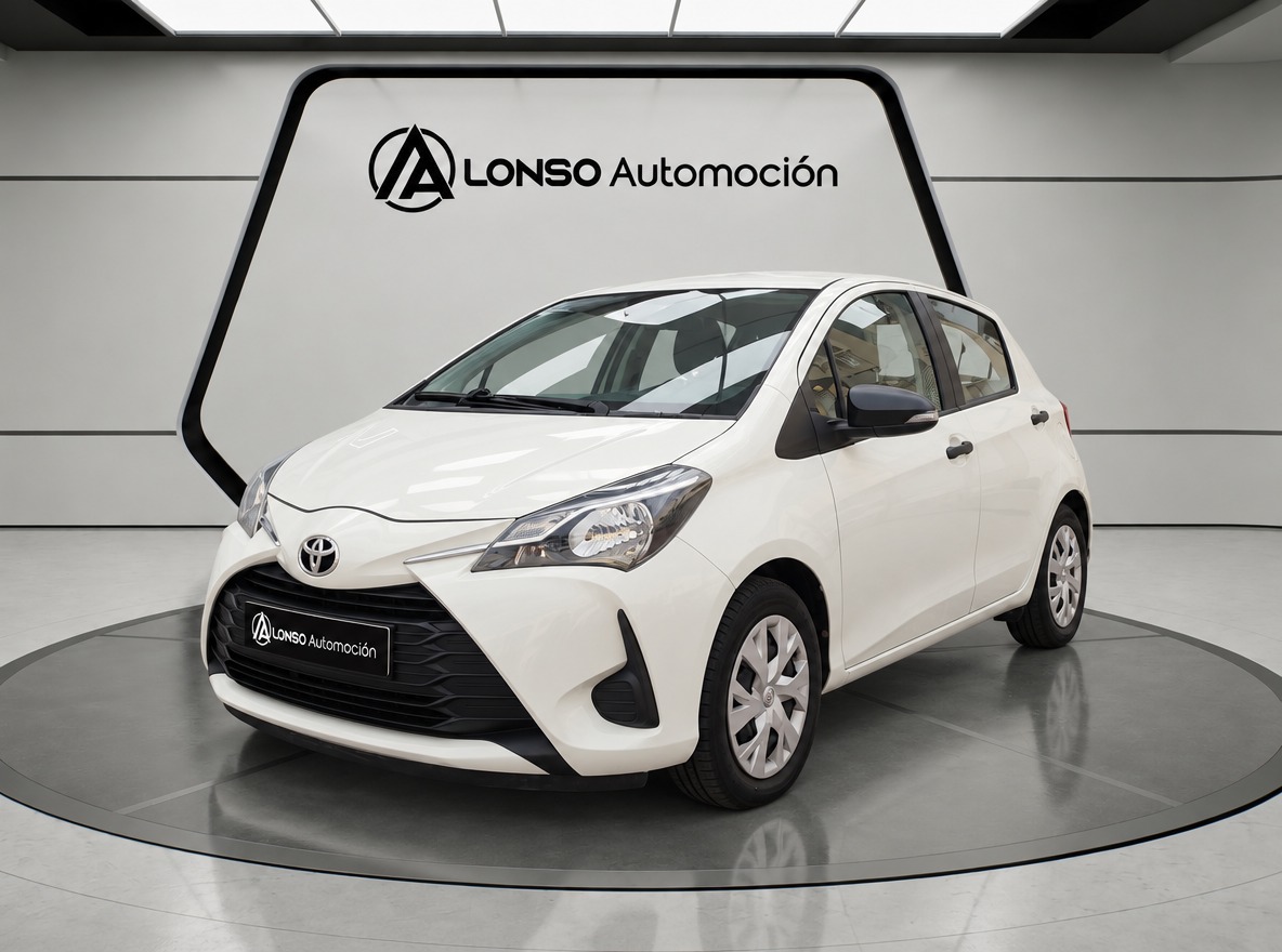 TOYOTA - YARIS